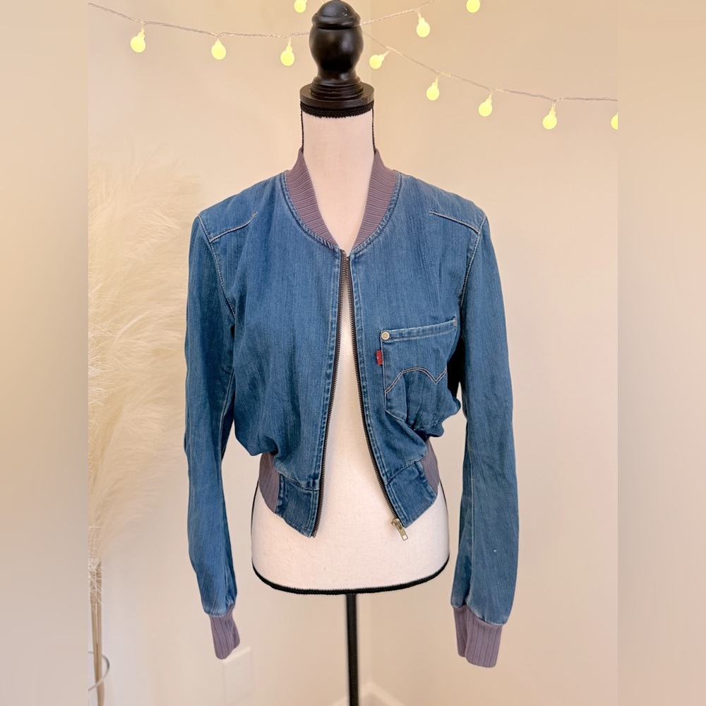 🌾Vintage 2000s Levi's Red Denim Bomber Jacket